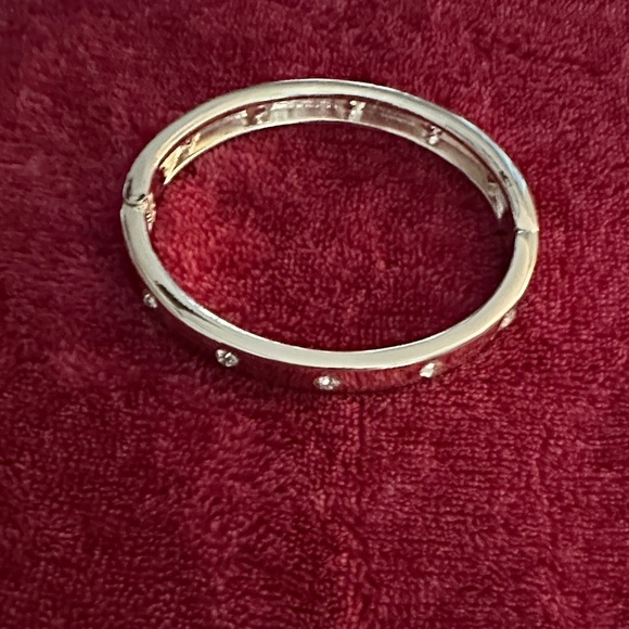 Elegant Silver Bracelet with Crystal Accents - Picture 3 of 3